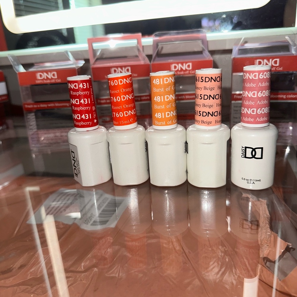 DND Gel Polish Set - Assorted Red, Orange & Beige Shades